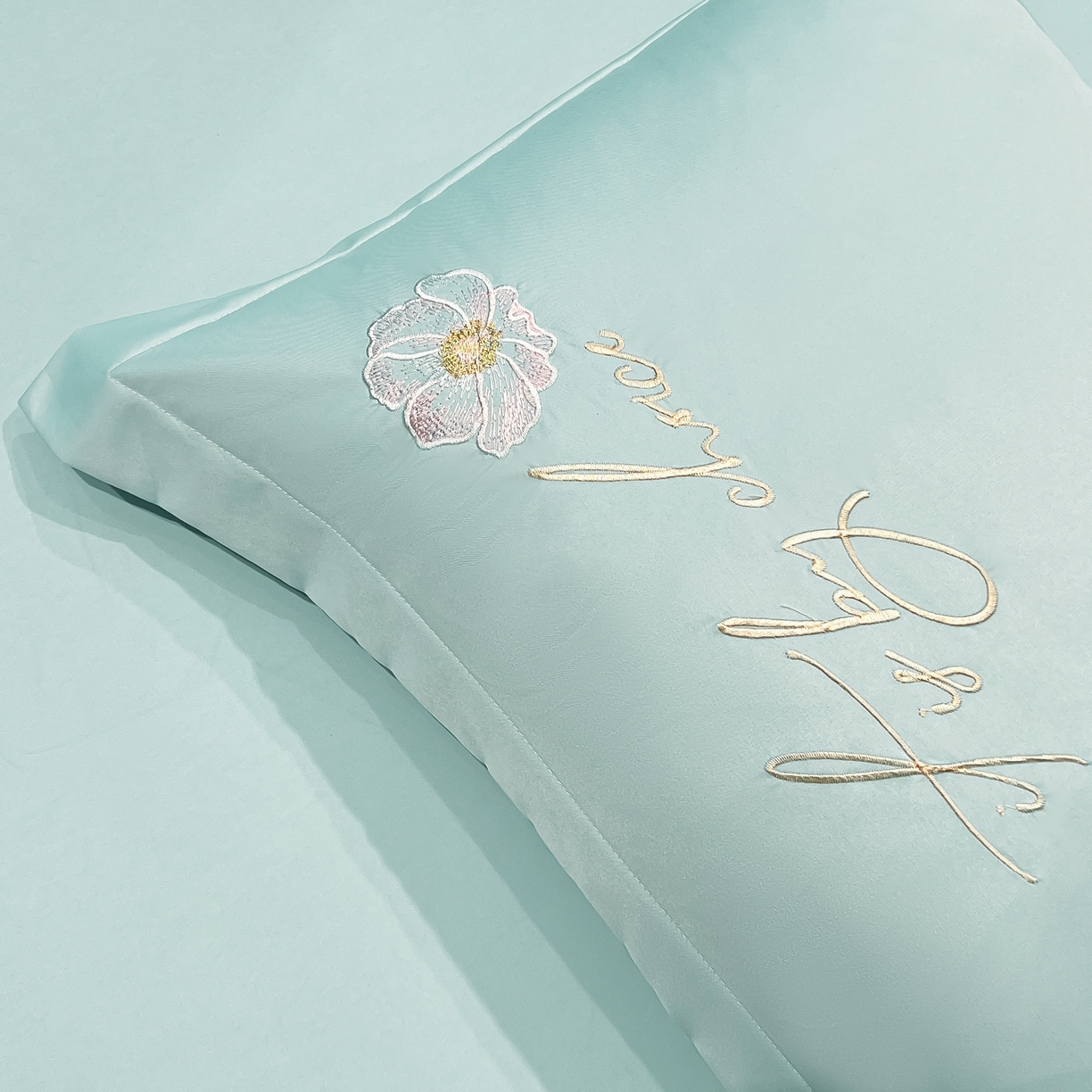 91家纺网 家纺一手货源 找家纺 色鬼布艺高端家居主号 2026新款水洗冰丝刺绣四件套花颜系列 花颜-梵星兰