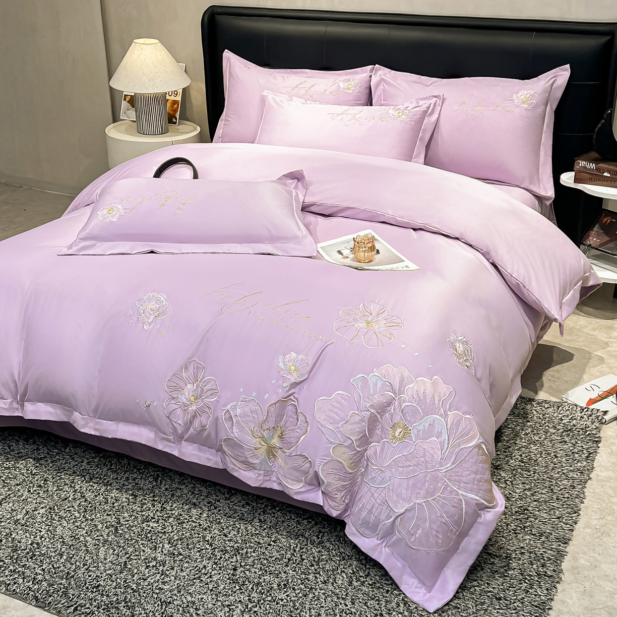 91家纺网 家纺一手货源 找家纺 色鬼布艺高端家居主号 2026新款水洗冰丝刺绣四件套花颜系列 花颜-芋泥紫