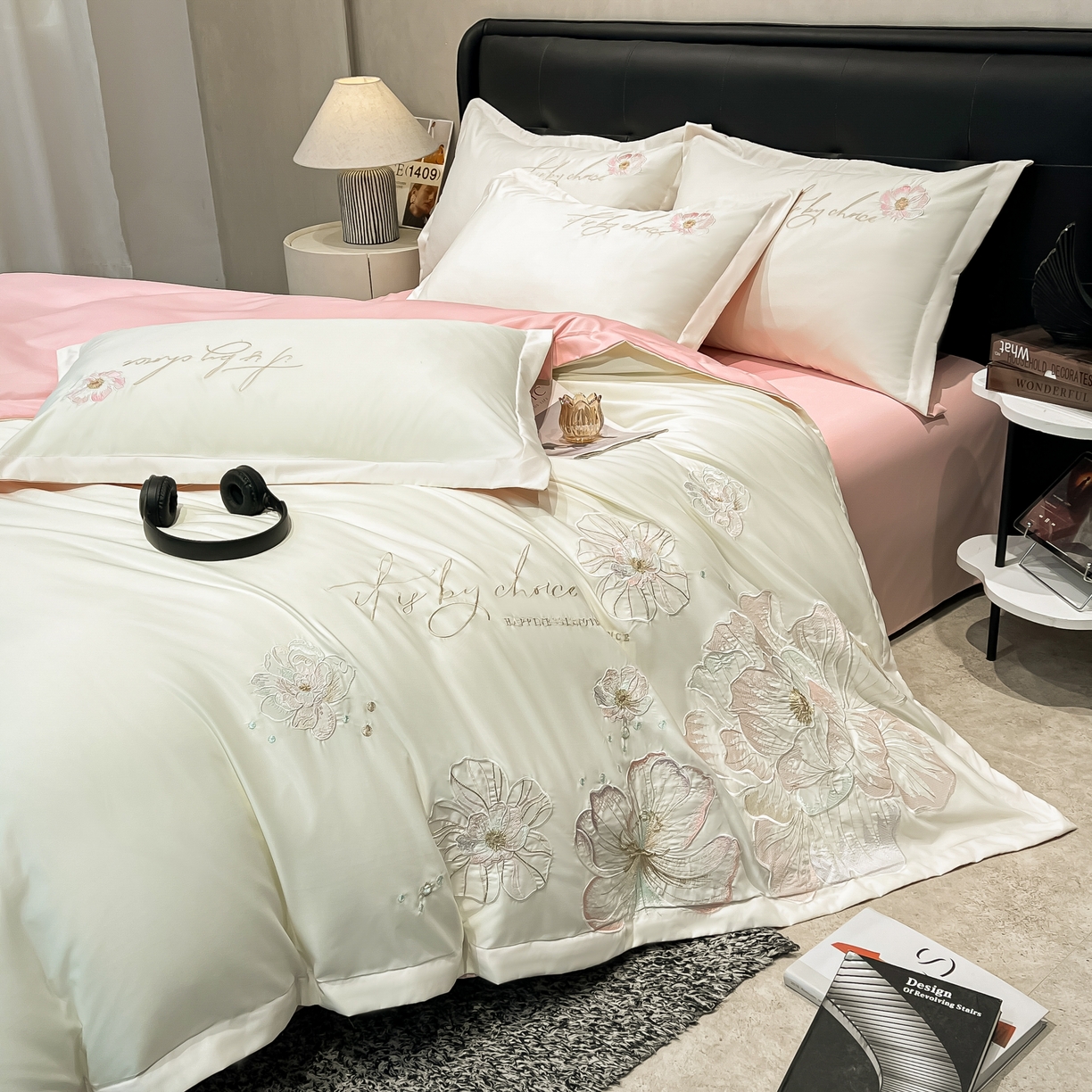 91家纺网 家纺一手货源 找家纺 色鬼布艺高端家居主号 2026新款水洗冰丝刺绣四件套花颜系列 花颜-白桃