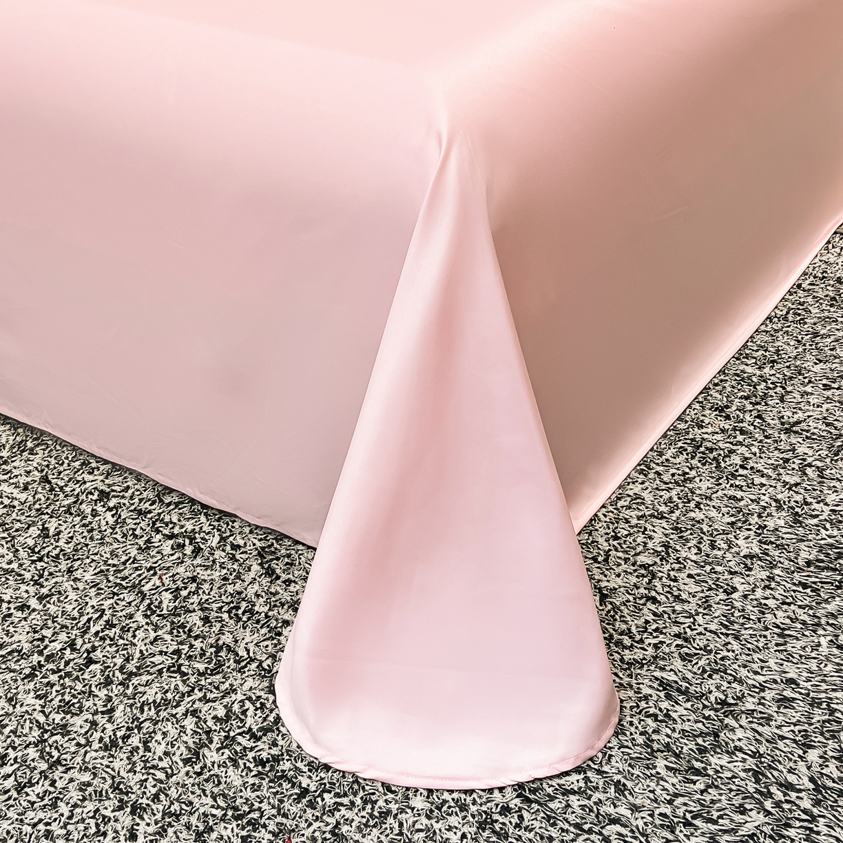 91家纺网 家纺一手货源 找家纺 色鬼布艺高端家居主号 2026新款水洗冰丝刺绣四件套花颜系列 花颜-白桃