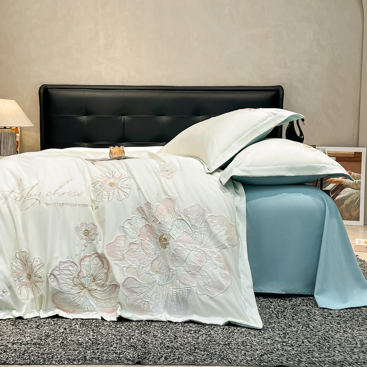 91家纺网 家纺一手货源 找家纺 色鬼布艺高端家居主号 2026新款水洗冰丝刺绣四件套花颜系列 花颜-白兰