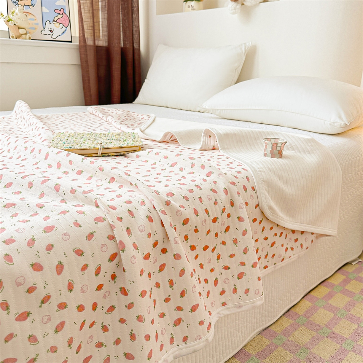 91家纺网 家纺一手货源 找家纺 布凡家居 2026款A类全棉纯棉空气印花夏被盖毯幼儿园午睡盖毯 儿童盖毯-草莓多多