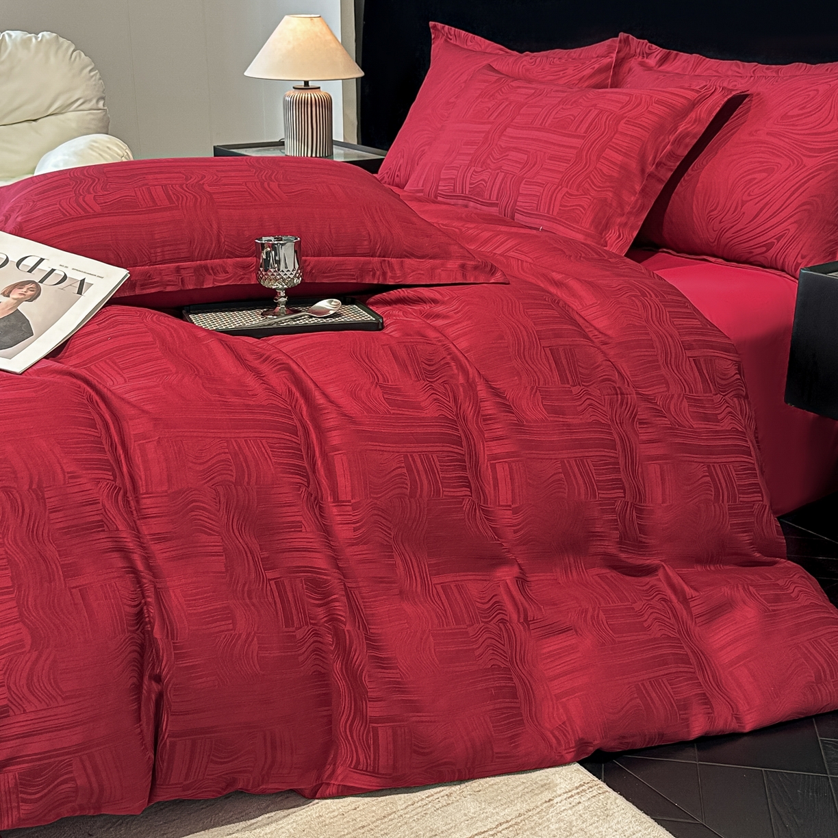 91家纺网 家纺一手货源 找家纺 （总）宅家居 2026新款婚庆系列A类A版60支立体浮雕贡缎提花光泽绸缎感B版长绒棉纯棉四件套