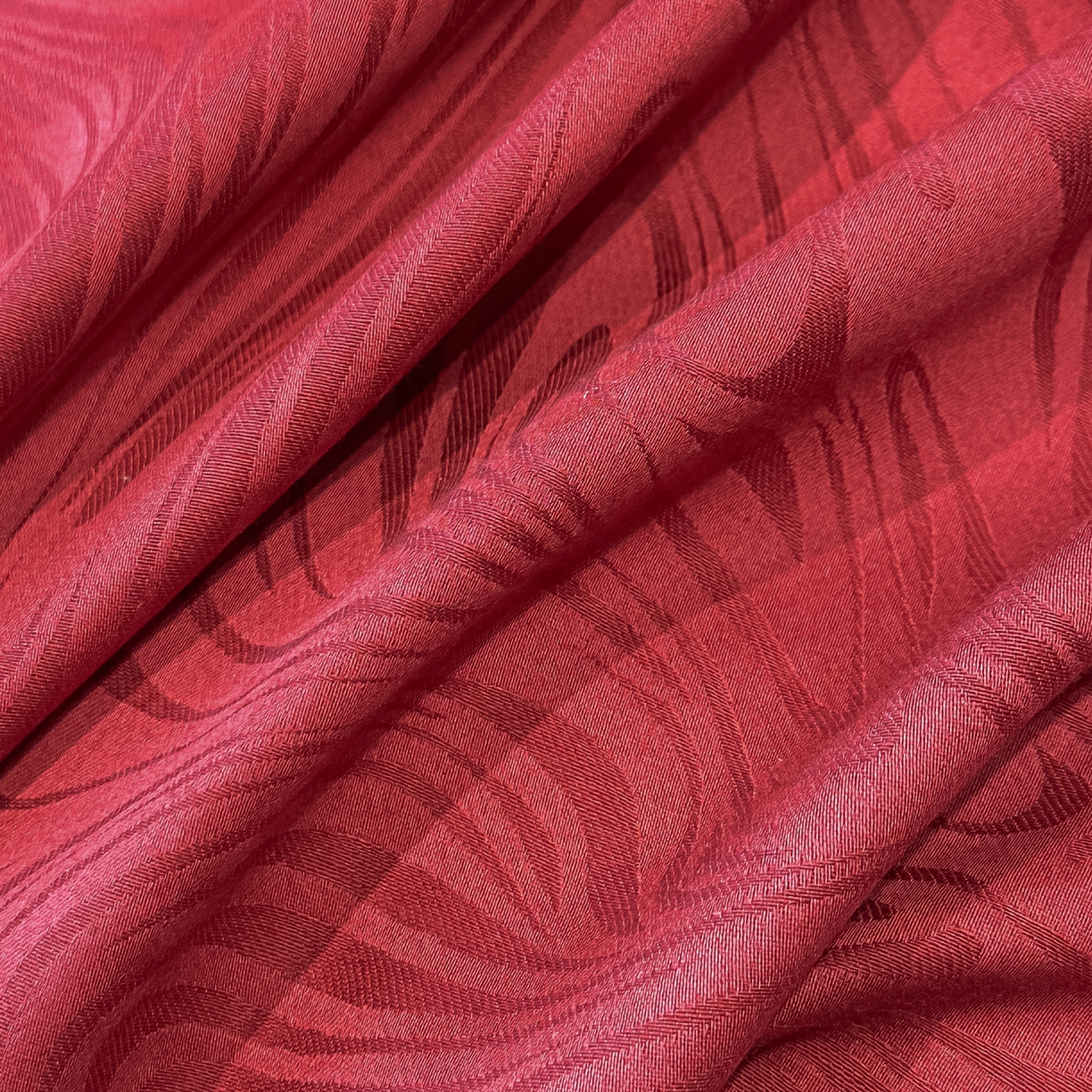 91家纺网 家纺一手货源 找家纺 宅家居 2026新款婚庆系列A类A版60支立体浮雕贡缎提花光泽绸缎感B版长绒棉纯棉四件套 凯迪娜-红