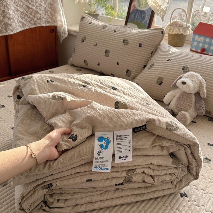 91家纺网 家纺一手货源 找家纺 （总）初念 2026新款高品质A类泡芙纱床盖夏被四件套-青提系列（晚风渐热，温柔续夏）
