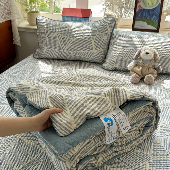 91家纺网 家纺一手货源 找家纺 （总）初念 2026新款高品质A类泡芙纱床盖夏被四件套-青提系列（晚风渐热，温柔续夏）