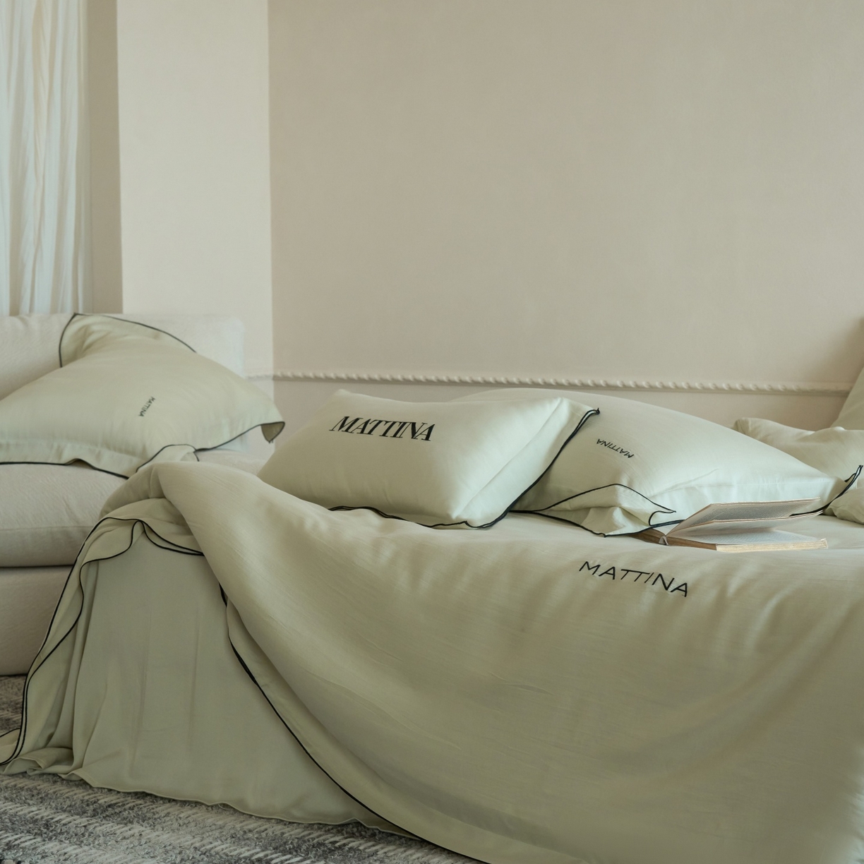 91家纺网 家纺一手货源 找家纺 （总）安莱生活 2026新款天丝砂洗母婴级A类（含报告）轻氧天丝叙“奶芙”刺绣四件套 奶芙系列