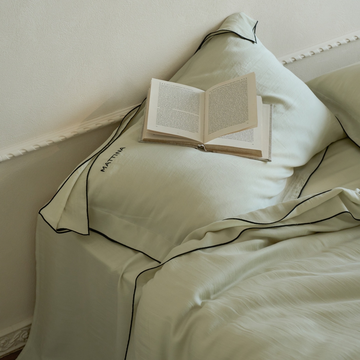 91家纺网 家纺一手货源 找家纺 （总）安莱生活 2026新款天丝砂洗母婴级A类（含报告）轻氧天丝叙“奶芙”刺绣四件套 奶芙系列