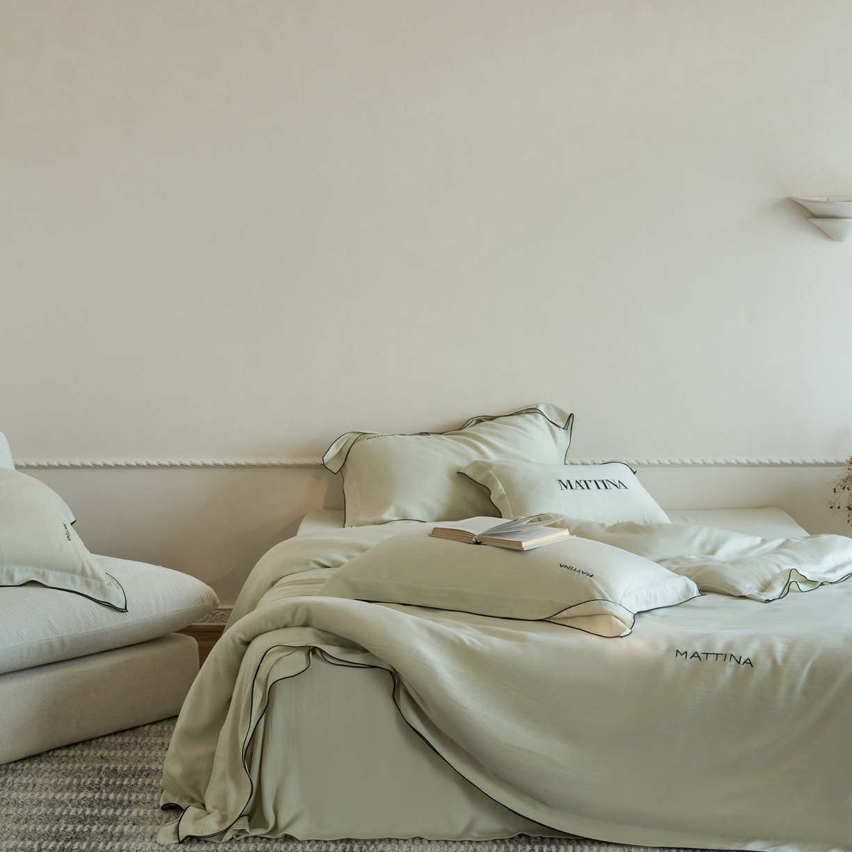 91家纺网 家纺一手货源 找家纺 （总）安莱生活 2026新款天丝砂洗母婴级A类（含报告）轻氧天丝叙“奶芙”刺绣四件套 奶芙系列