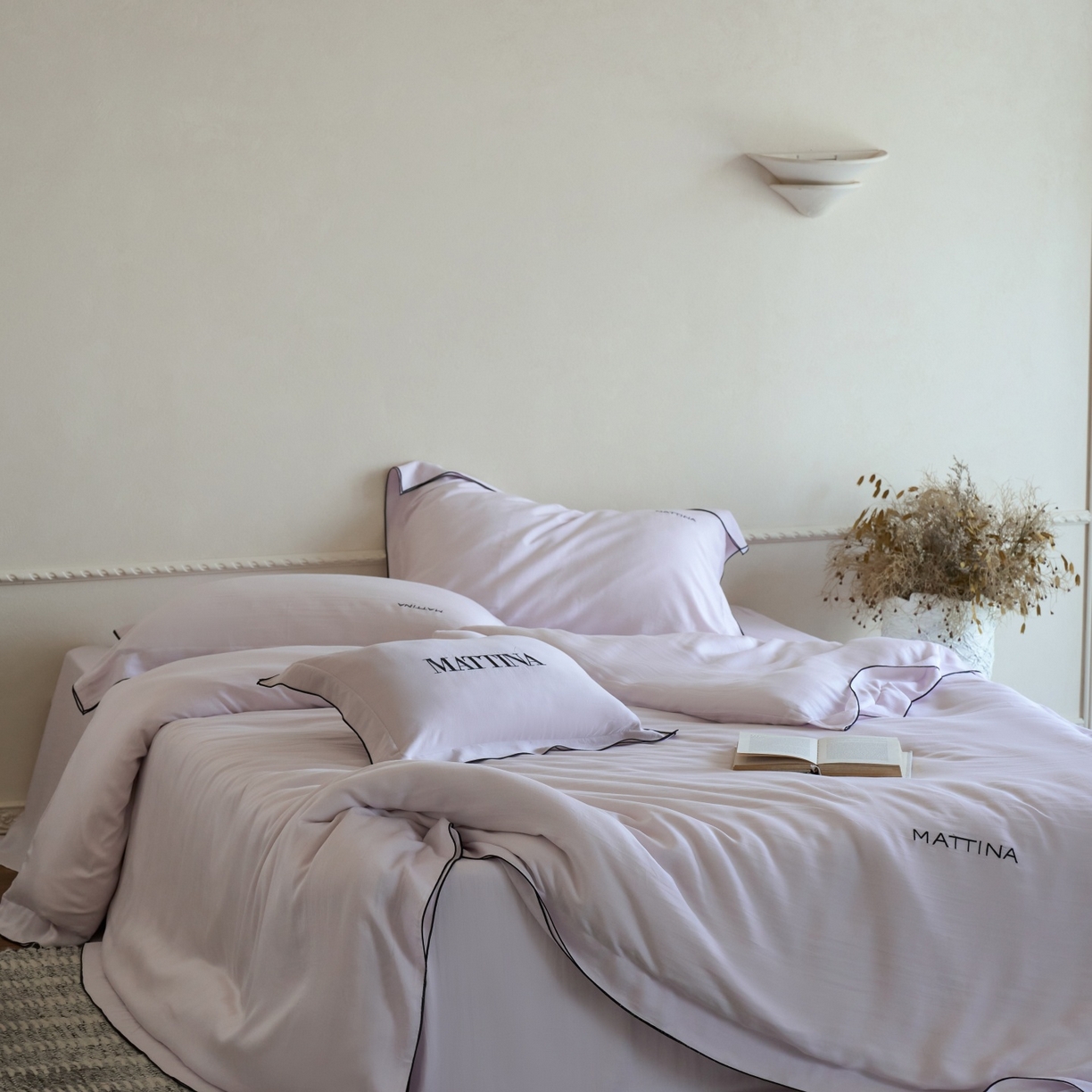 91家纺网 家纺一手货源 找家纺 安莱生活 2026新款天丝砂洗母婴级A类（含报告）轻氧天丝叙“奶芙”刺绣四件套 奶芙系列 奶芙-星光紫