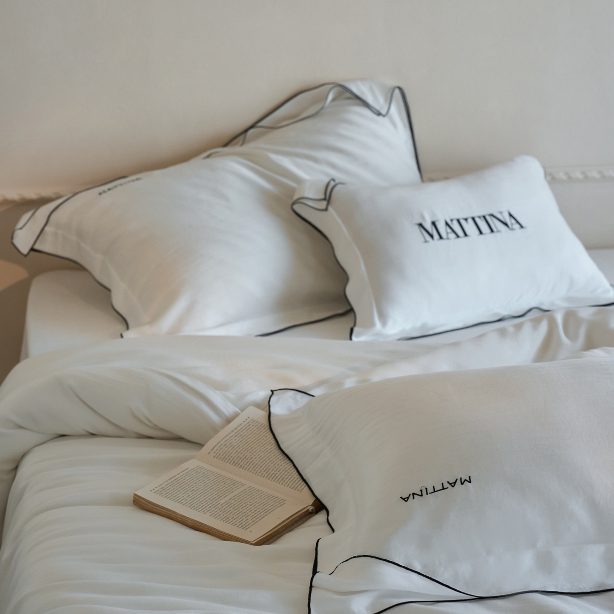 91家纺网 家纺一手货源 找家纺 安莱生活 2026新款天丝砂洗母婴级A类（含报告）轻氧天丝叙“奶芙”刺绣四件套 奶芙系列 奶芙-乳白