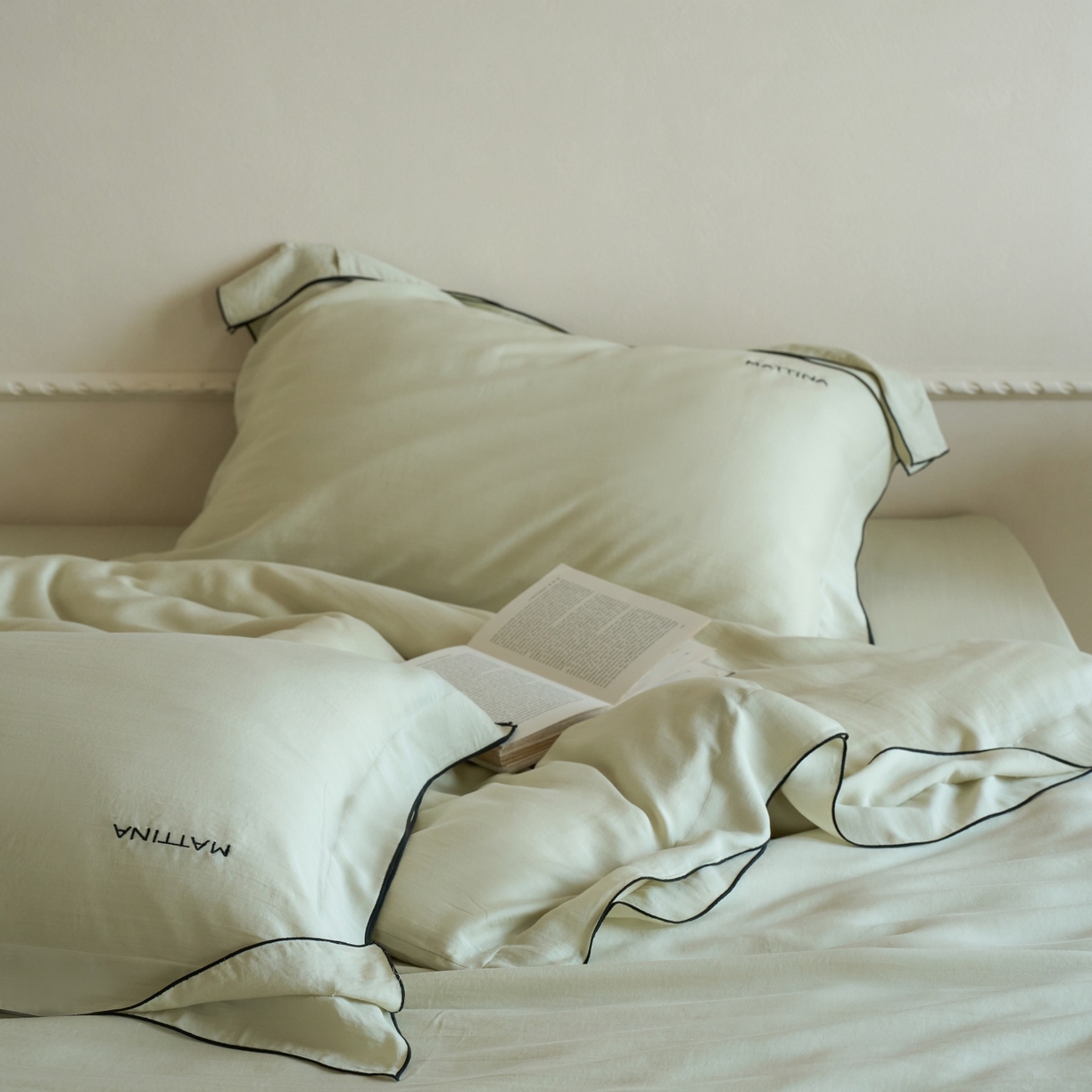 91家纺网 家纺一手货源 找家纺 安莱生活 2026新款天丝砂洗母婴级A类（含报告）轻氧天丝叙“奶芙”刺绣四件套 奶芙系列 奶芙-贝卡绿