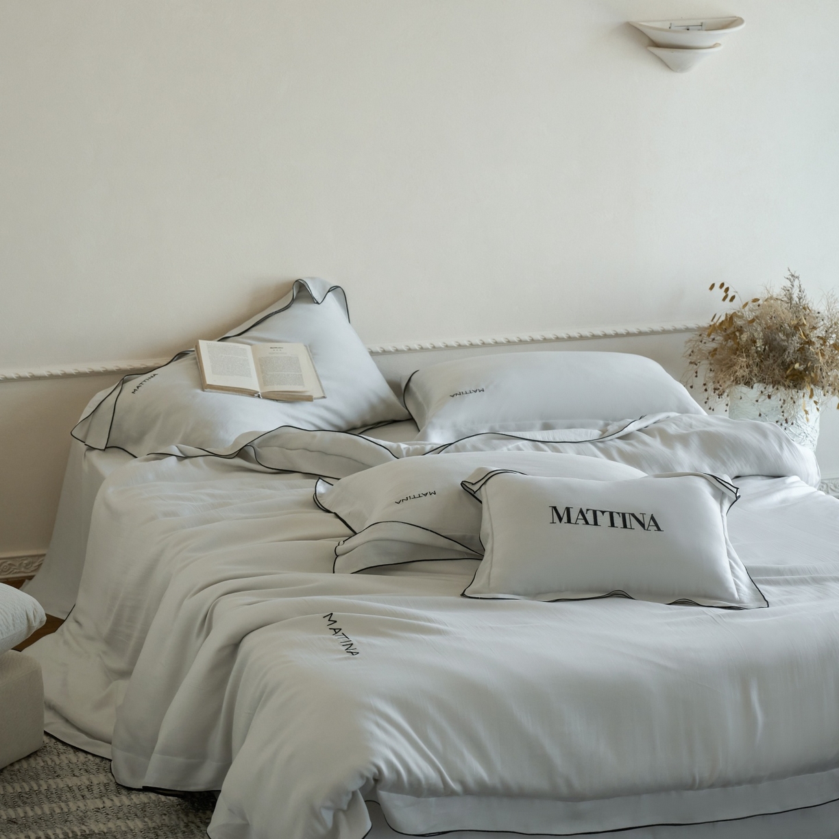 91家纺网 家纺一手货源 找家纺 安莱生活 2026新款天丝砂洗母婴级A类（含报告）轻氧天丝叙“奶芙”刺绣四件套 奶芙系列 奶芙-月影灰