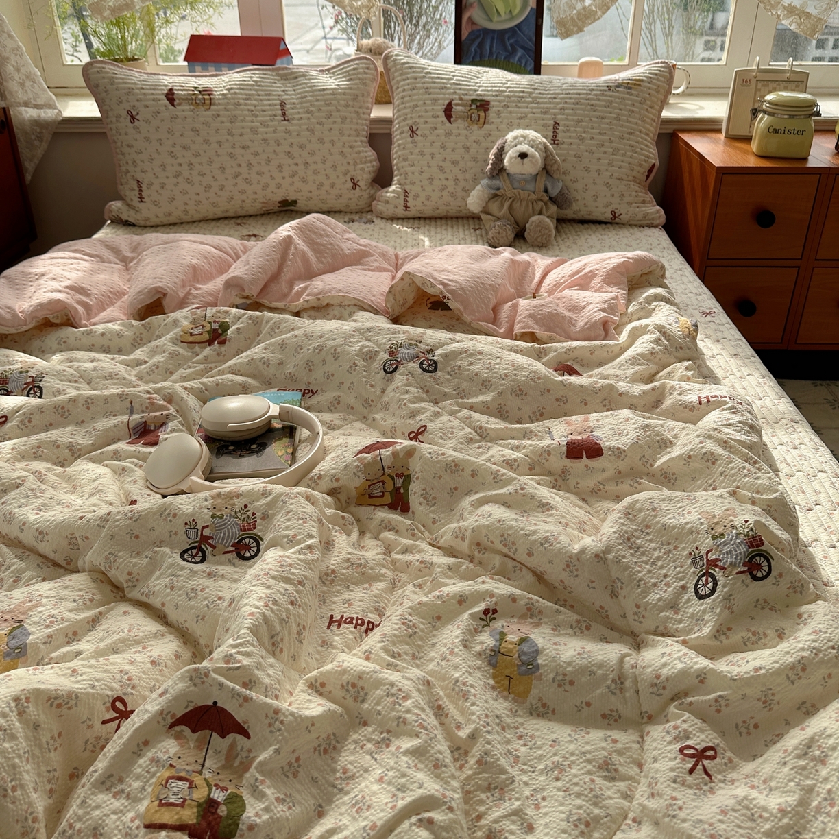 91家纺网 家纺一手货源 找家纺 初念 2026新款高品质A类泡芙纱床盖夏被四件套-青提系列（晚风渐热，温柔续夏） 青提-躲雨小兔