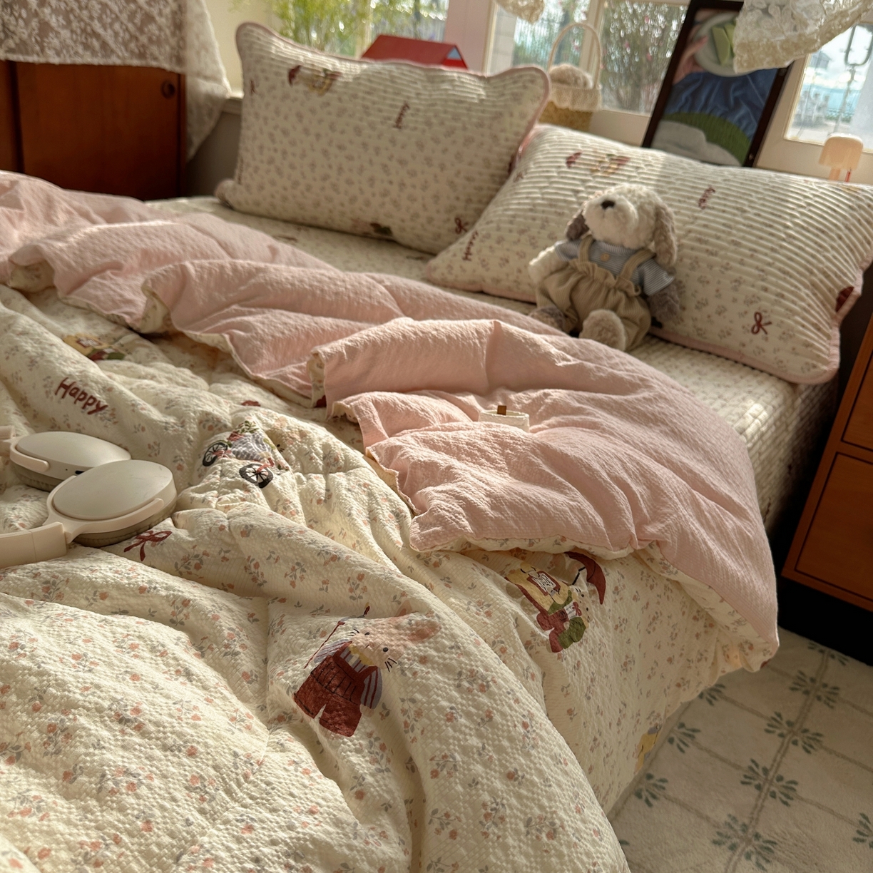 91家纺网 家纺一手货源 找家纺 初念 2026新款高品质A类泡芙纱床盖夏被四件套-青提系列（晚风渐热，温柔续夏） 青提-躲雨小兔