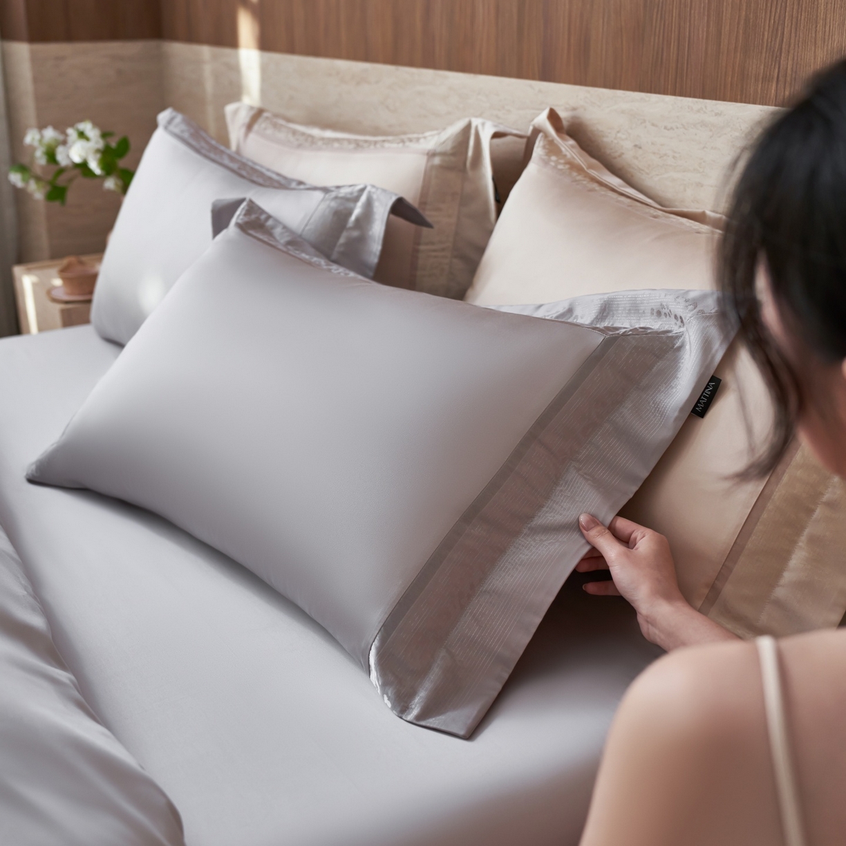 91家纺网 家纺一手货源 找家纺 安莱生活 2026新款天丝棉豹影锦边边条绣花拼接款四件套 豹影锦边系列 豹影锦边-银灰