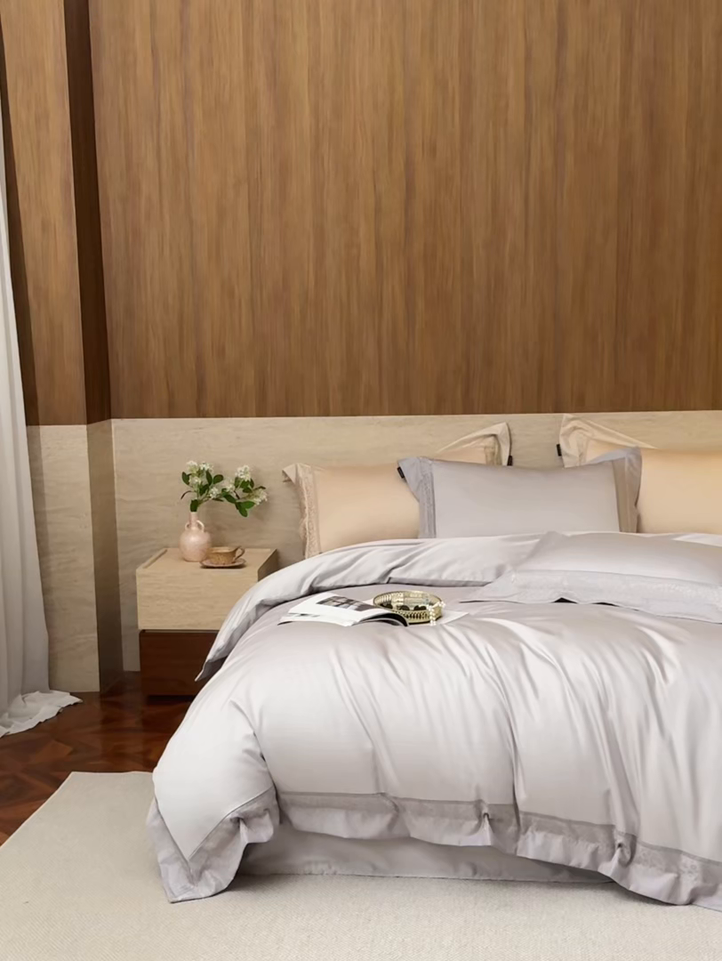 91家纺网 家纺一手货源 找家纺 安莱生活 2026新款天丝棉豹影锦边边条绣花拼接款四件套 豹影锦边系列 豹影锦边-银灰