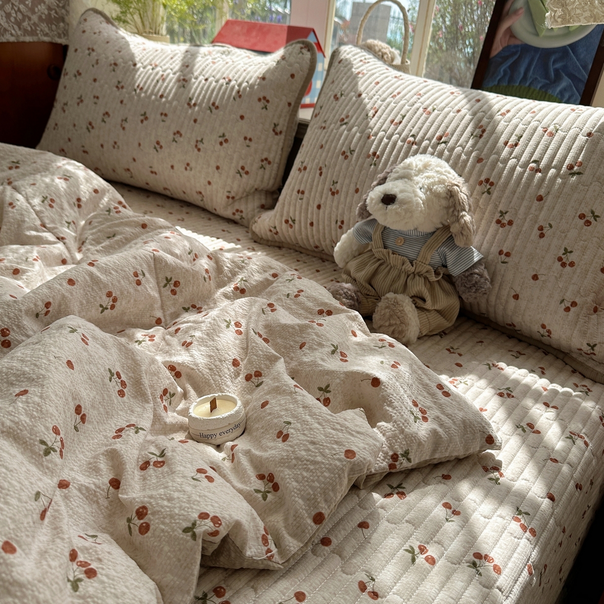 91家纺网 家纺一手货源 找家纺 初念 2026新款高品质A类泡芙纱床盖夏被四件套-青提系列（晚风渐热，温柔续夏） 青提-酒渍樱桃