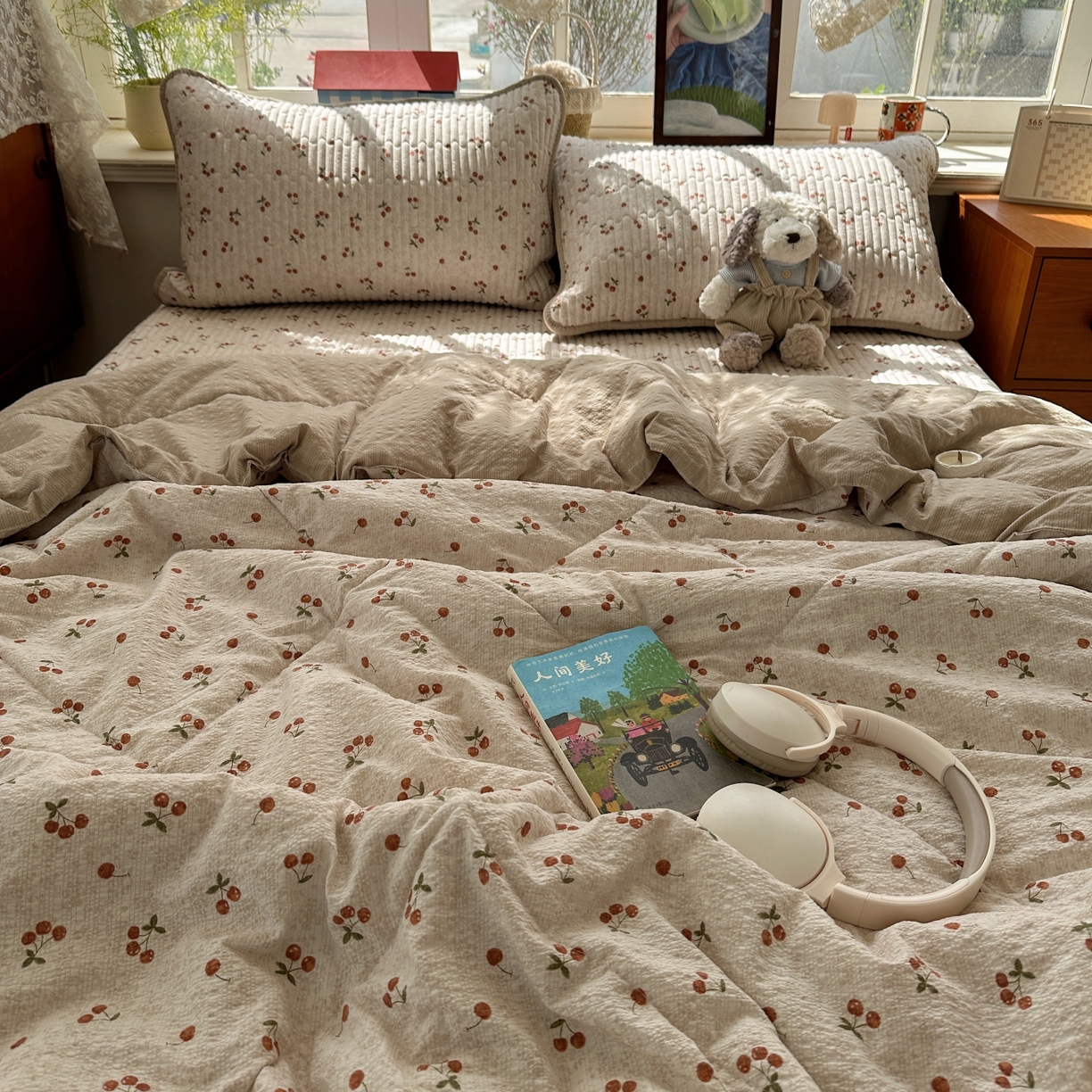 91家纺网 家纺一手货源 找家纺 初念 2026新款高品质A类泡芙纱床盖夏被四件套-青提系列（晚风渐热，温柔续夏） 青提-酒渍樱桃