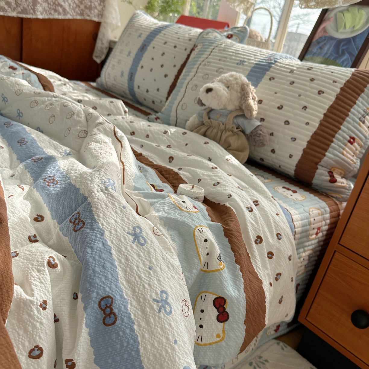 91家纺网 家纺一手货源 找家纺 初念 2026新款高品质A类泡芙纱床盖夏被四件套-青提系列（晚风渐热，温柔续夏） 青提-可可小猫条