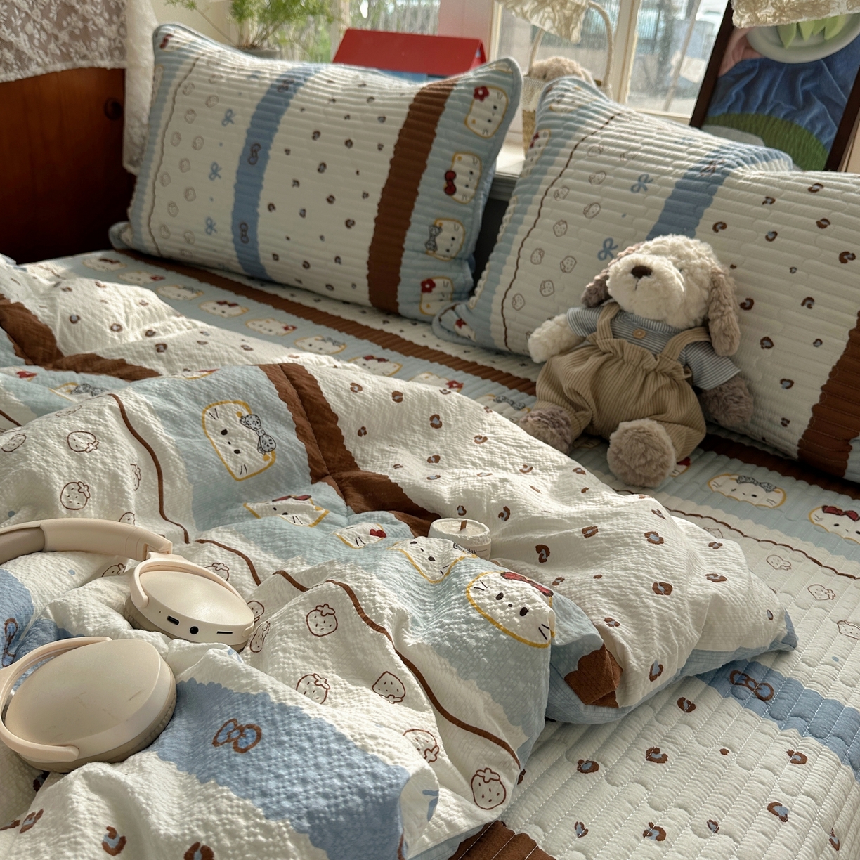 91家纺网 家纺一手货源 找家纺 初念 2026新款高品质A类泡芙纱床盖夏被四件套-青提系列（晚风渐热，温柔续夏） 青提-可可小猫条