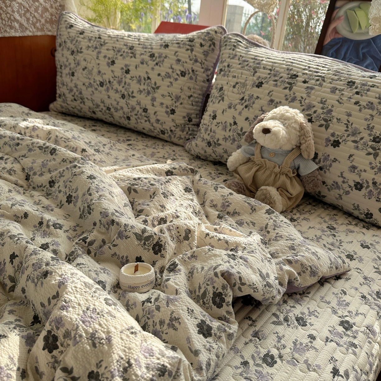 91家纺网 家纺一手货源 找家纺 初念 2026新款高品质A类泡芙纱床盖夏被四件套-青提系列（晚风渐热，温柔续夏） 青提-秘境小紫猫