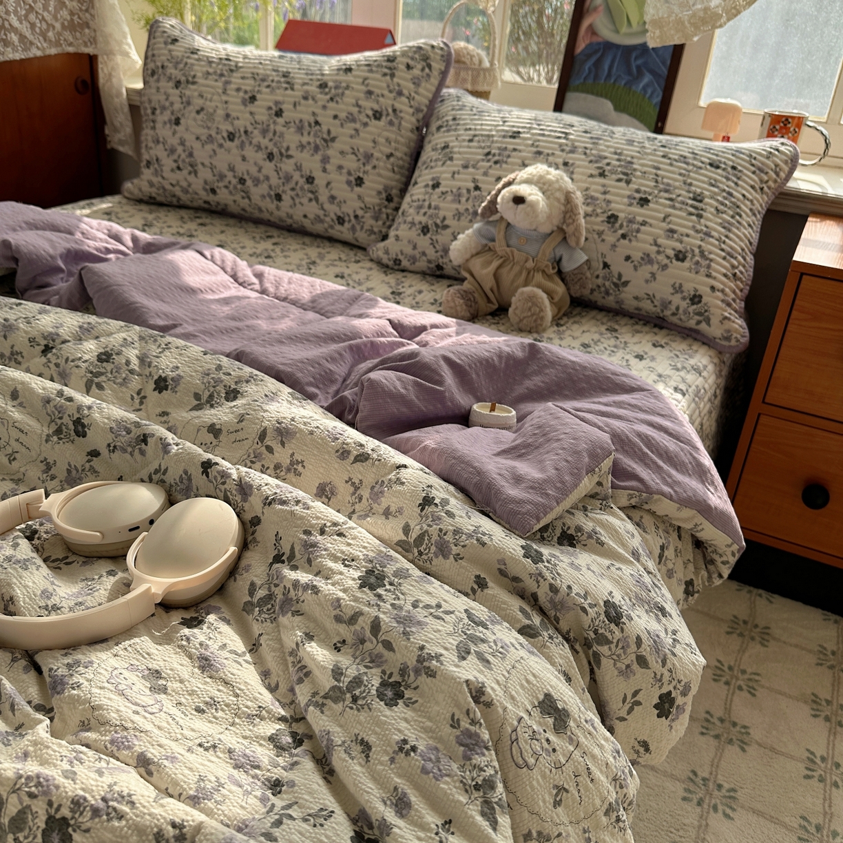 91家纺网 家纺一手货源 找家纺 初念 2026新款高品质A类泡芙纱床盖夏被四件套-青提系列（晚风渐热，温柔续夏） 青提-秘境小紫猫