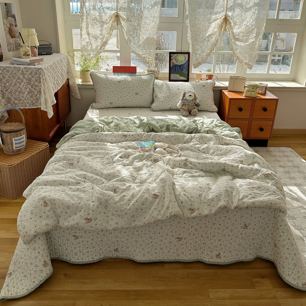 91家纺网 家纺一手货源 找家纺 初念 2026新款高品质A类泡芙纱床盖夏被四件套-青提系列（晚风渐热，温柔续夏） 青提-木马小花团