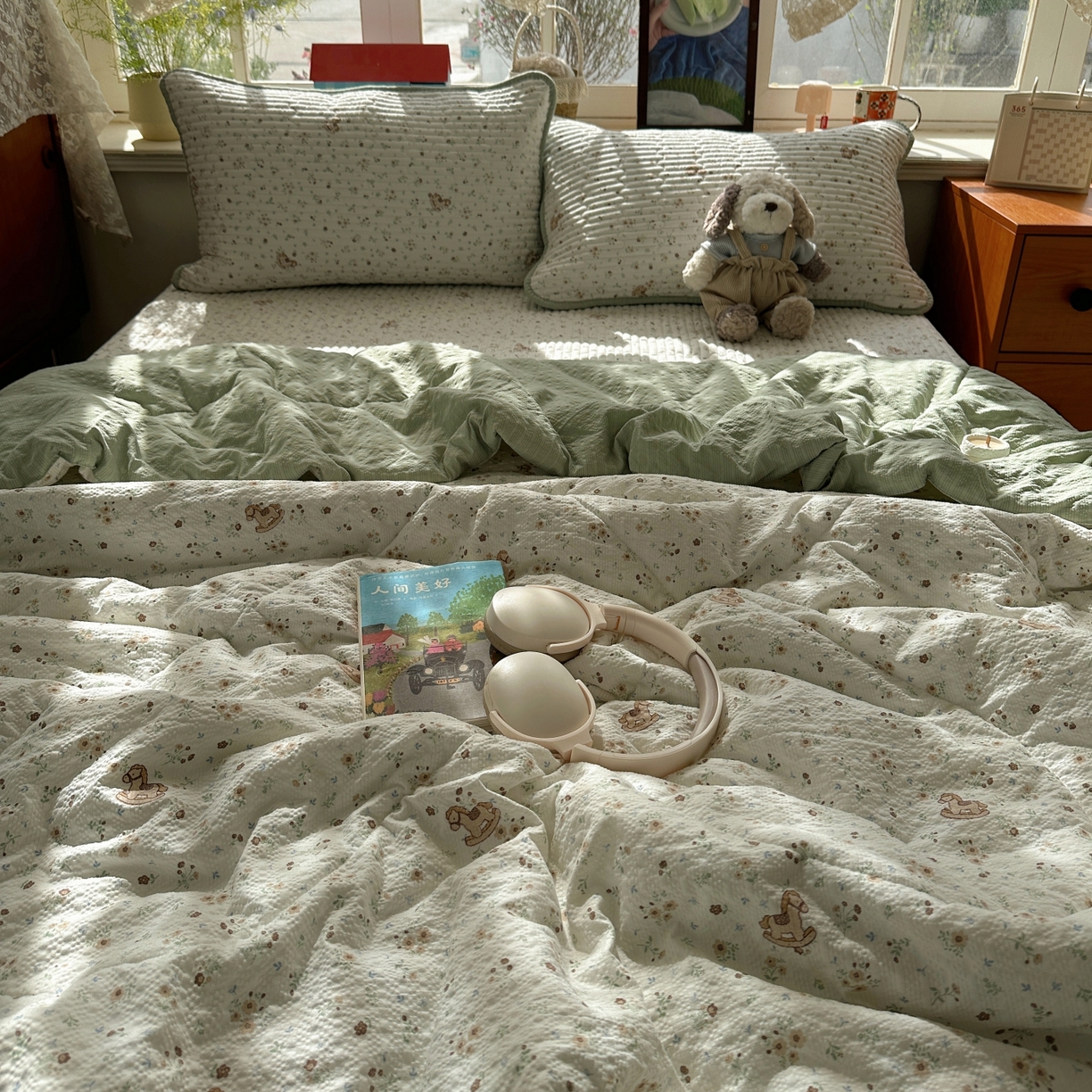 91家纺网 家纺一手货源 找家纺 初念 2026新款高品质A类泡芙纱床盖夏被四件套-青提系列（晚风渐热，温柔续夏） 青提-木马小花团