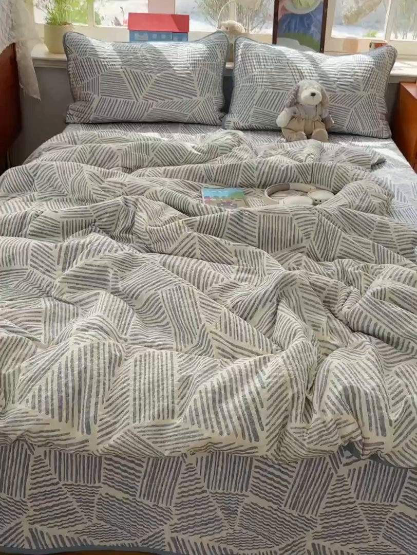91家纺网 家纺一手货源 找家纺 初念 2026新款高品质A类泡芙纱床盖夏被四件套-青提系列（晚风渐热，温柔续夏） 青提-浅川纹