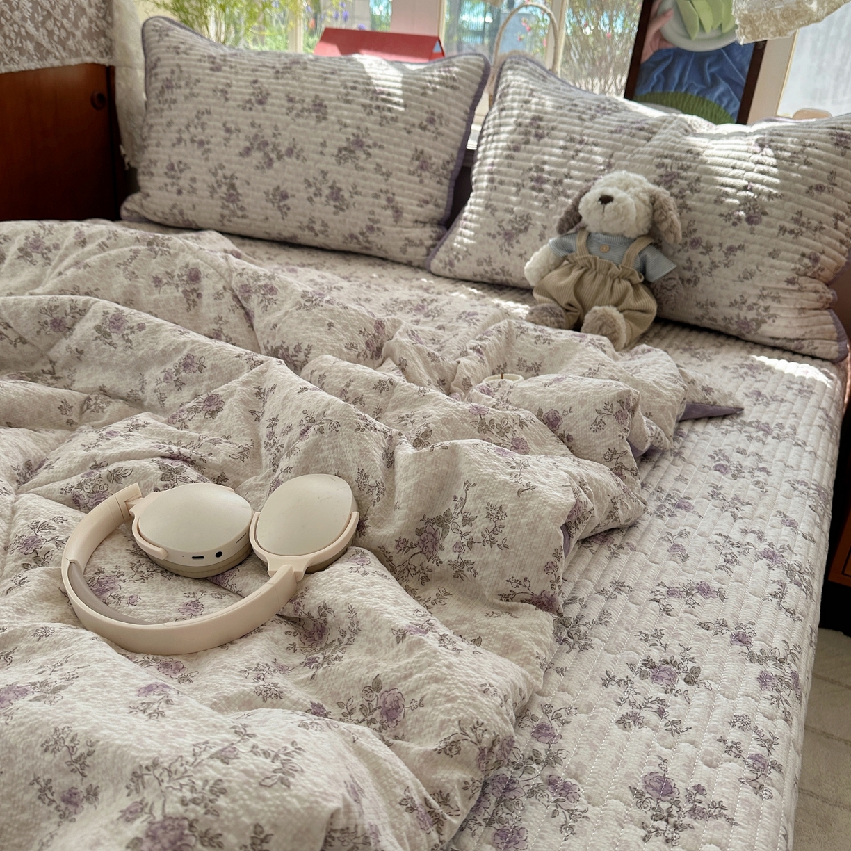 91家纺网 家纺一手货源 找家纺 初念 2026新款高品质A类泡芙纱床盖夏被四件套-青提系列（晚风渐热，温柔续夏） 青提-柔紫碎花屿