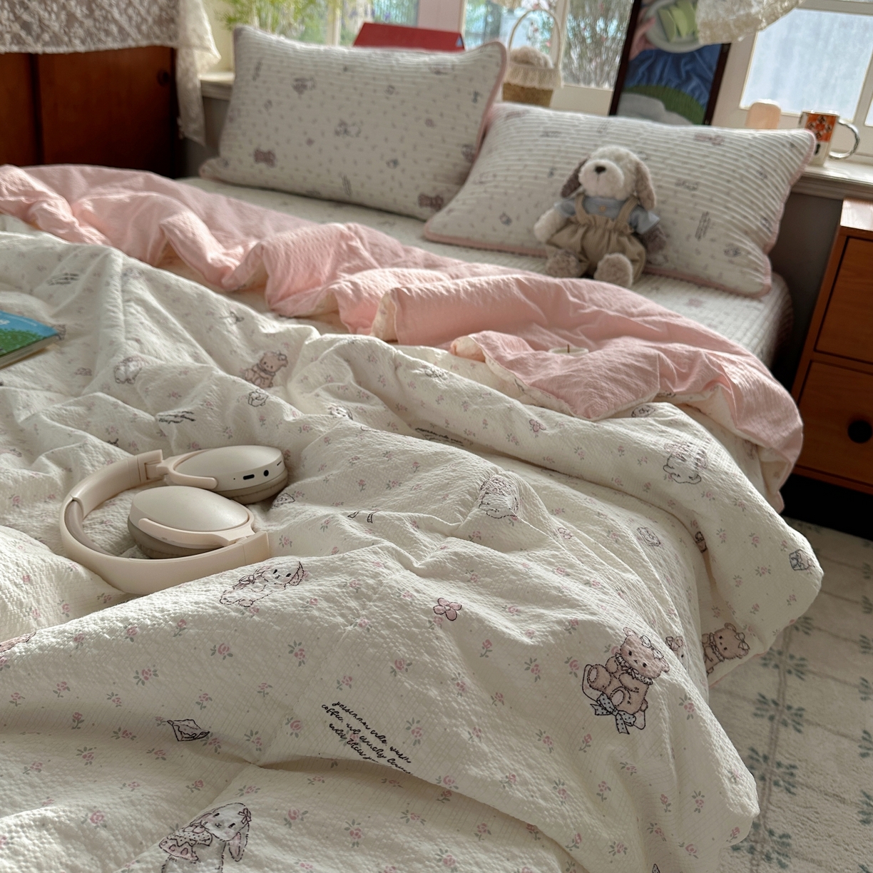 91家纺网 家纺一手货源 找家纺 初念 2026新款高品质A类泡芙纱床盖夏被四件套-青提系列（晚风渐热，温柔续夏） 青提-悦悦小兔