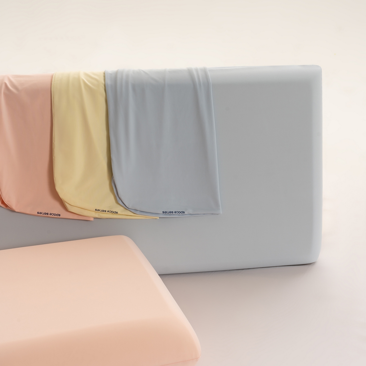 91家纺网 家纺一手货源 找家纺 （总）唯爱品 2026新款锦氨纯色凉感枕套2只装