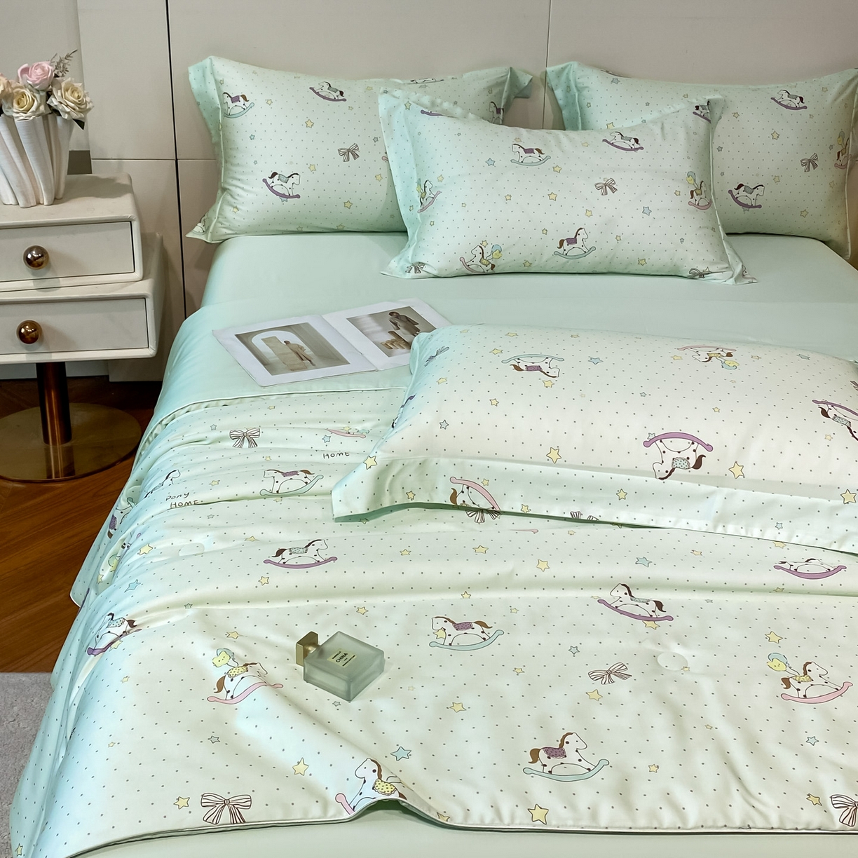 91家纺网 家纺一手货源 找家纺 （总）新方向 2026数码印花A类20%蚕丝天丝棉夏被四件套 65%60s兰精天丝 35%100支长绒棉-欢乐马