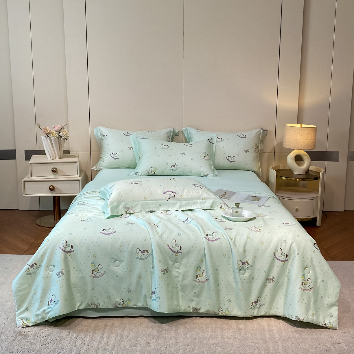 91家纺网 家纺一手货源 找家纺 （总）新方向 2026数码印花A类20%蚕丝天丝棉夏被四件套 65%60s兰精天丝 35%100支长绒棉-欢乐马