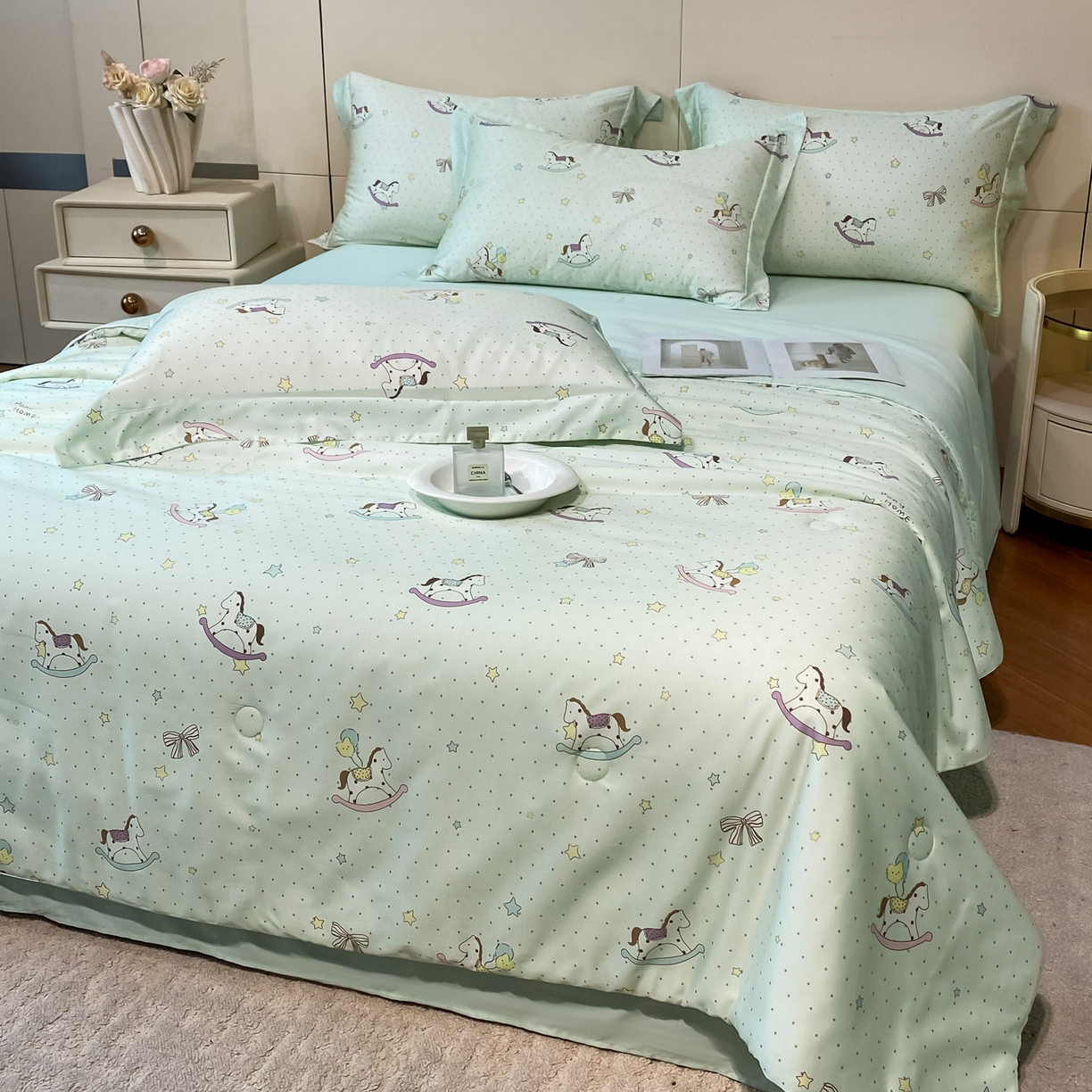 91家纺网 家纺一手货源 找家纺 （总）新方向 2026数码印花A类20%蚕丝天丝棉夏被四件套 65%60s兰精天丝 35%100支长绒棉-欢乐马