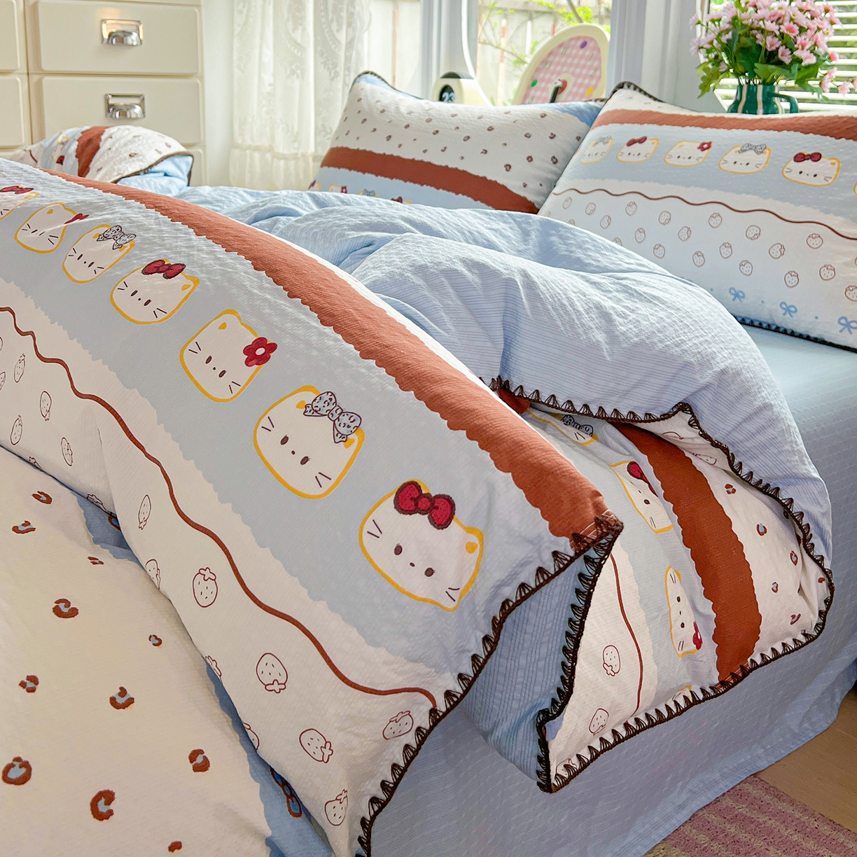 91家纺网 家纺一手货源 找家纺 恒尚居 2026新款泡芙纱四件套贝壳绣边床盖套件单被套床单床笠 【波点奶芙】贝壳边