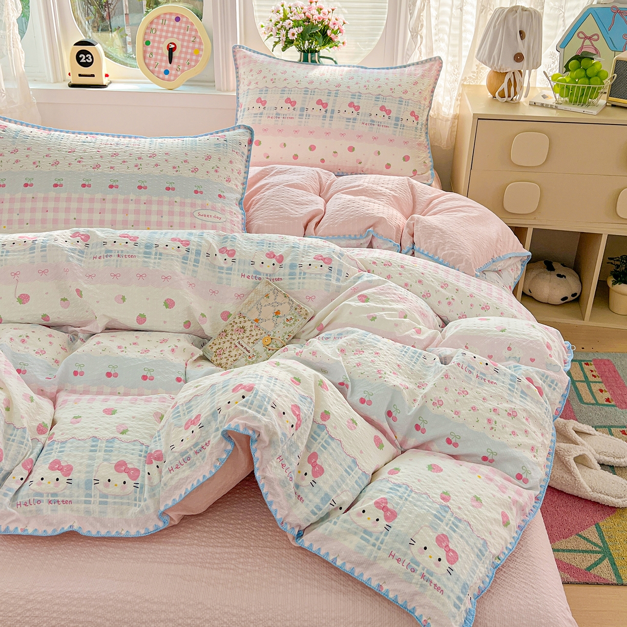 91家纺网 家纺一手货源 找家纺 恒尚居 2026新款泡芙纱四件套贝壳绣边床盖套件单被套床单床笠 【草莓KT】贝壳边