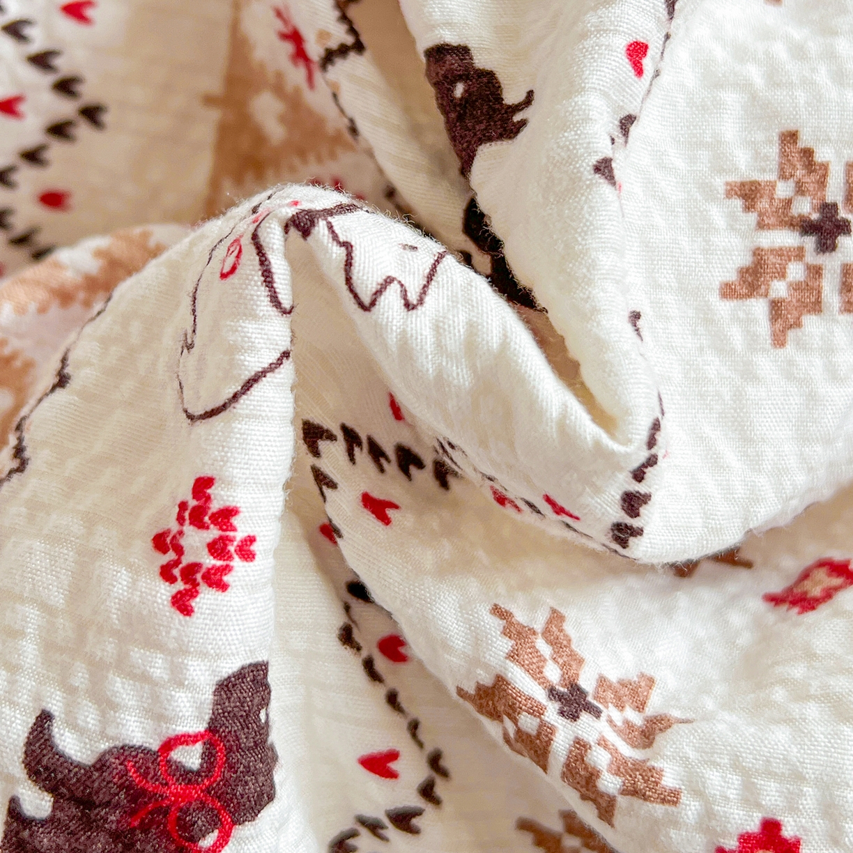 91家纺网 家纺一手货源 找家纺 恒尚居 2026新款泡芙纱四件套贝壳绣边床盖套件单被套床单床笠 【费尔岛小狗】贝壳边