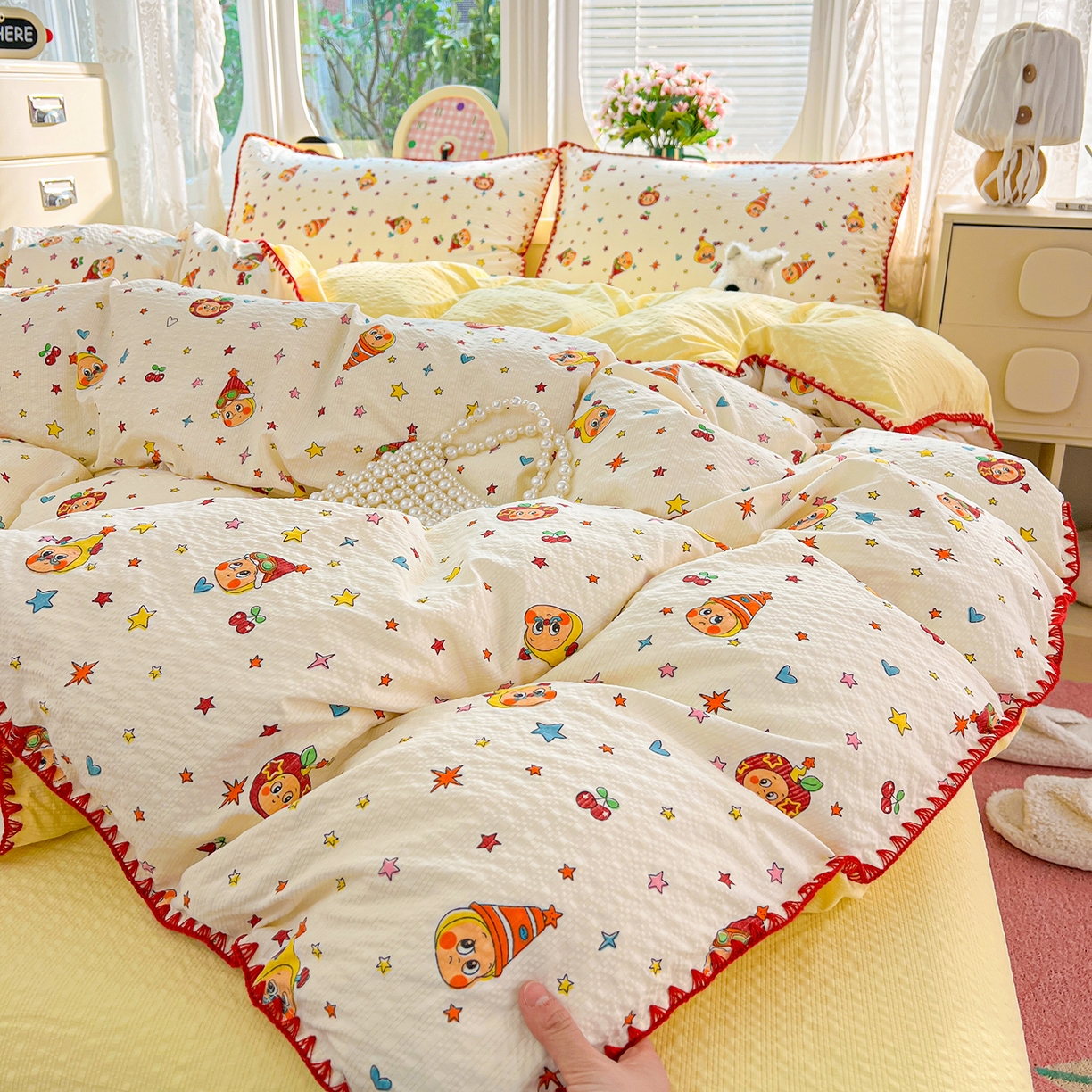 91家纺网 家纺一手货源 找家纺 恒尚居 2026新款泡芙纱四件套贝壳绣边床盖套件单被套床单床笠 【奶黄星星人】贝壳边