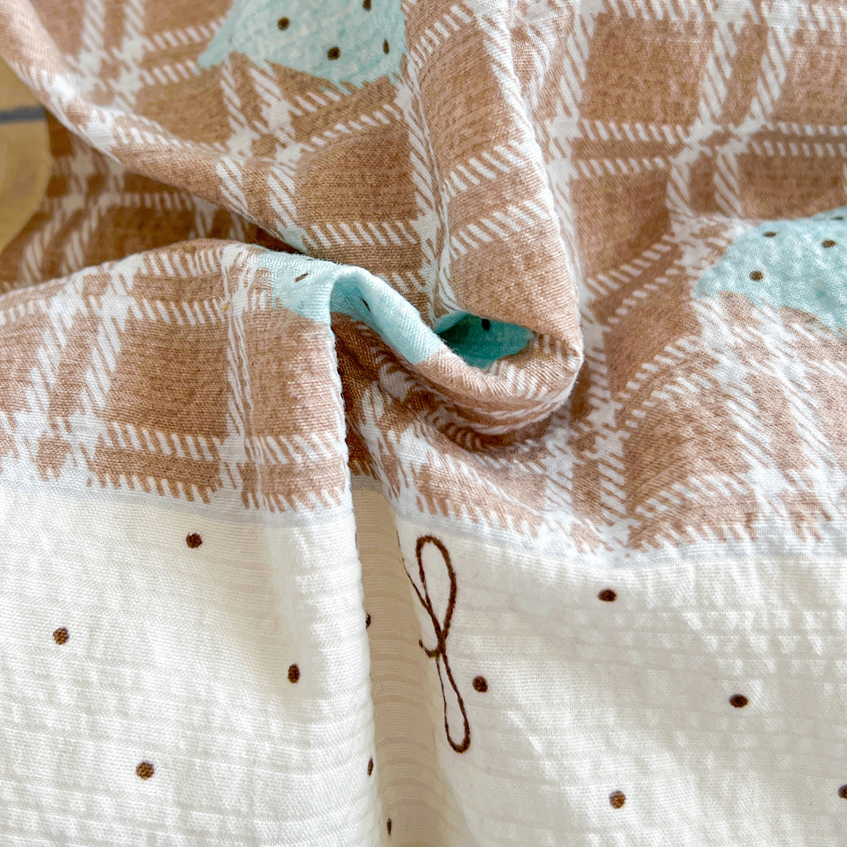 91家纺网 家纺一手货源 找家纺 恒尚居 2026新款泡芙纱四件套贝壳绣边床盖套件单被套床单床笠 【拼格奶蓝】贝壳边