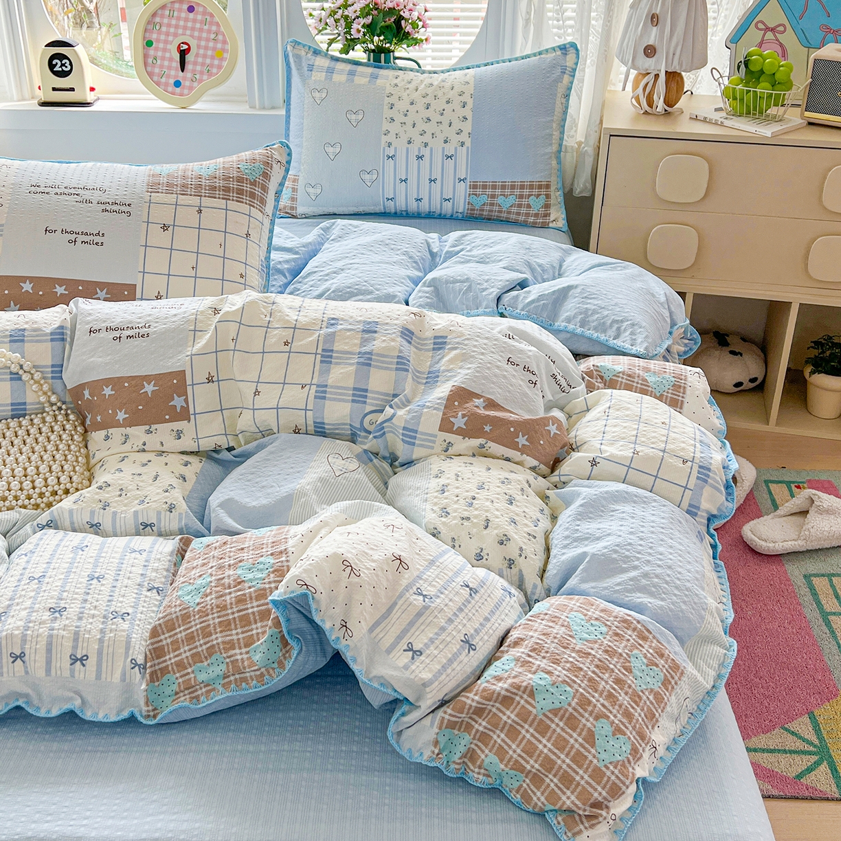 91家纺网 家纺一手货源 找家纺 恒尚居 2026新款泡芙纱四件套贝壳绣边床盖套件单被套床单床笠 【拼格奶蓝】贝壳边