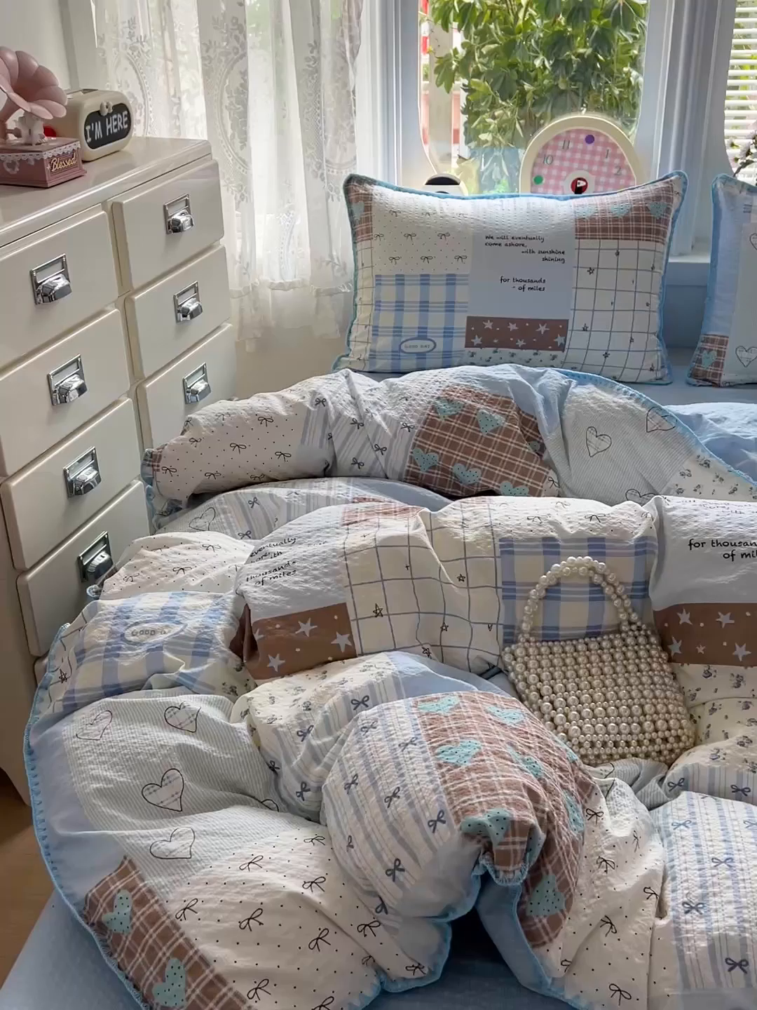 91家纺网 家纺一手货源 找家纺 恒尚居 2026新款泡芙纱四件套贝壳绣边床盖套件单被套床单床笠 【拼格奶蓝】贝壳边