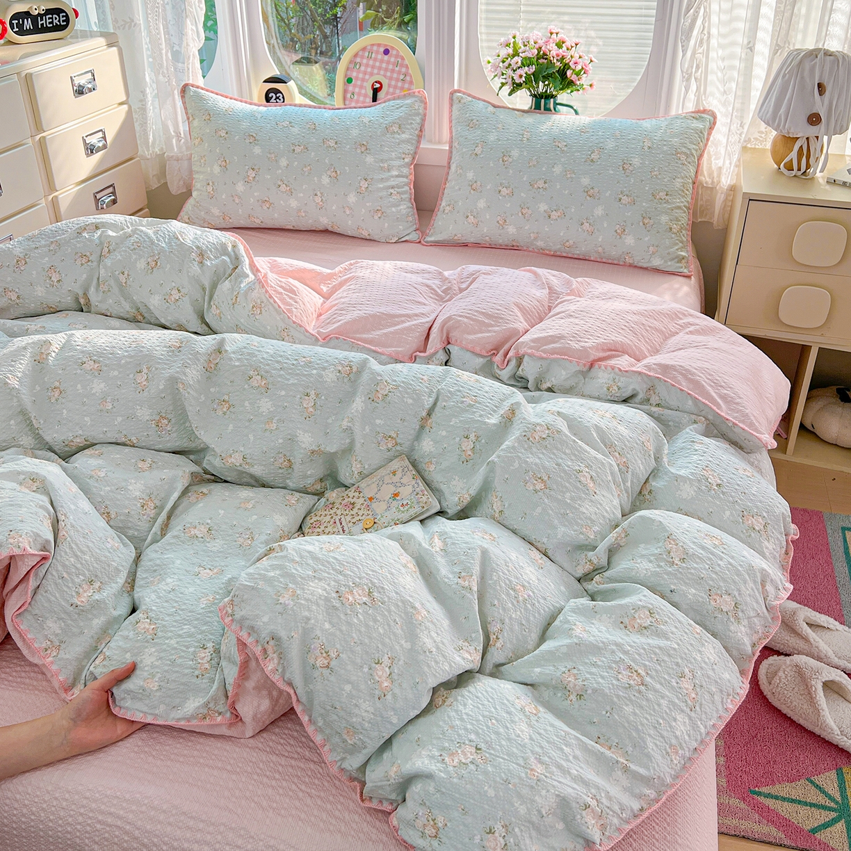 91家纺网 家纺一手货源 找家纺 恒尚居 2026新款泡芙纱四件套贝壳绣边床盖套件单被套床单床笠 【清新粉玫瑰】贝壳边