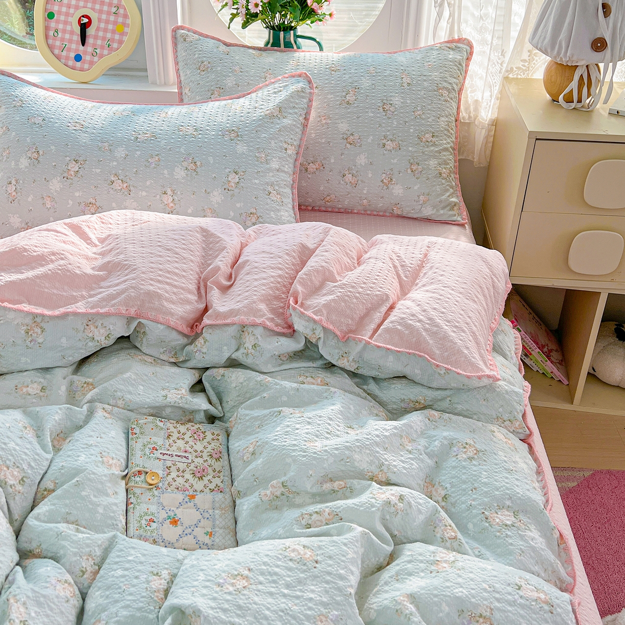 91家纺网 家纺一手货源 找家纺 恒尚居 2026新款泡芙纱四件套贝壳绣边床盖套件单被套床单床笠 【清新粉玫瑰】贝壳边