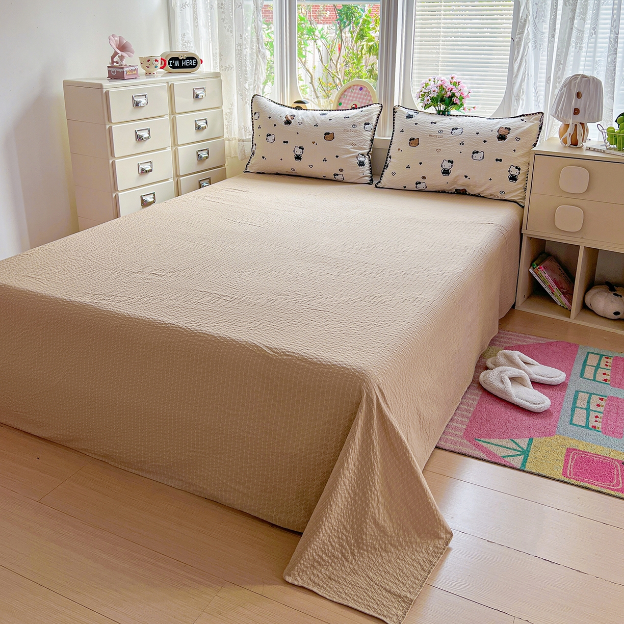 91家纺网 家纺一手货源 找家纺 恒尚居 2026新款泡芙纱四件套贝壳绣边床盖套件单被套床单床笠 【甜妹小猫】贝壳边