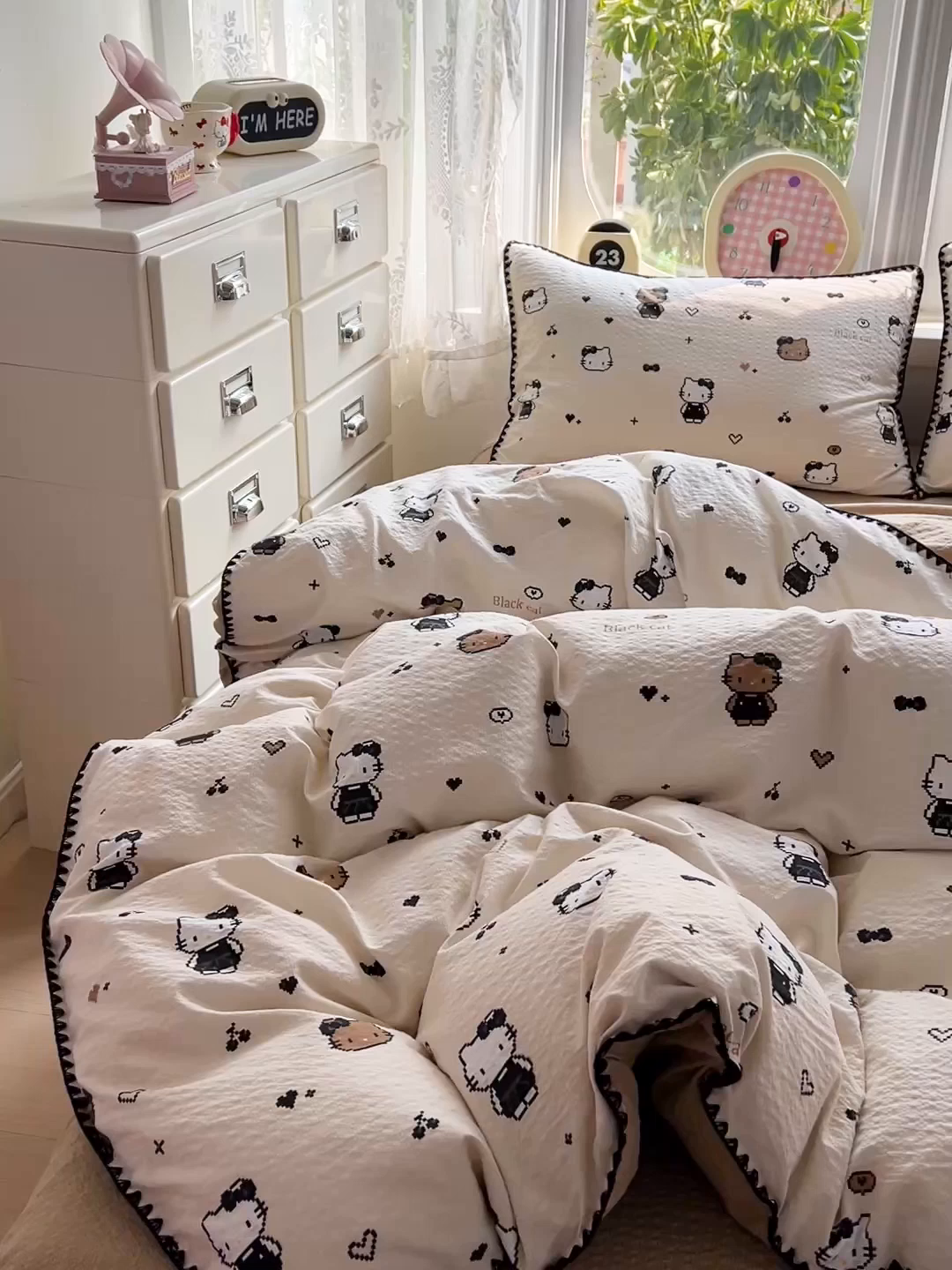 91家纺网 家纺一手货源 找家纺 恒尚居 2026新款泡芙纱四件套贝壳绣边床盖套件单被套床单床笠 【甜妹小猫】贝壳边