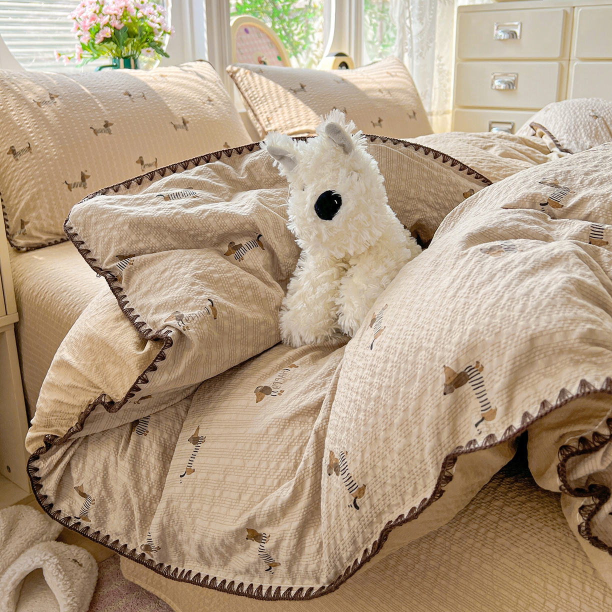 91家纺网 家纺一手货源 找家纺 恒尚居 2026新款泡芙纱四件套贝壳绣边床盖套件单被套床单床笠 【旺财】贝壳边