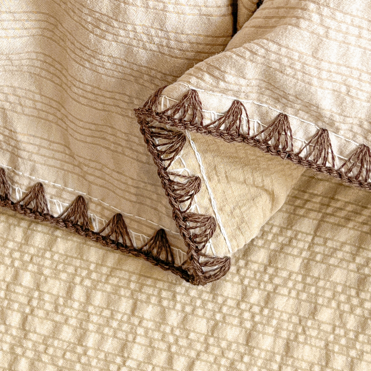 91家纺网 家纺一手货源 找家纺 恒尚居 2026新款泡芙纱四件套贝壳绣边床盖套件单被套床单床笠 【旺财】贝壳边