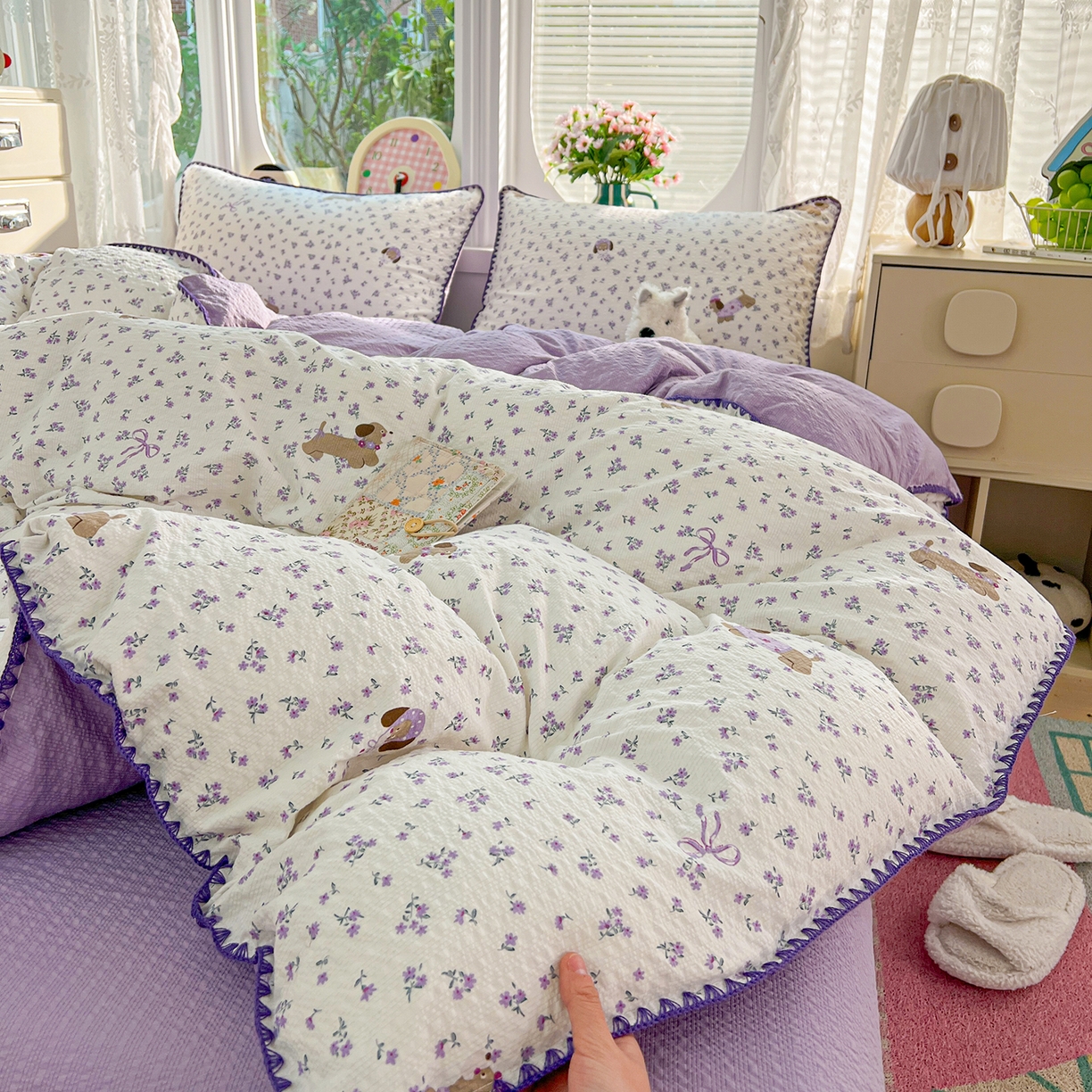 91家纺网 家纺一手货源 找家纺 恒尚居 2026新款泡芙纱四件套贝壳绣边床盖套件单被套床单床笠 【紫调小狗】贝壳边